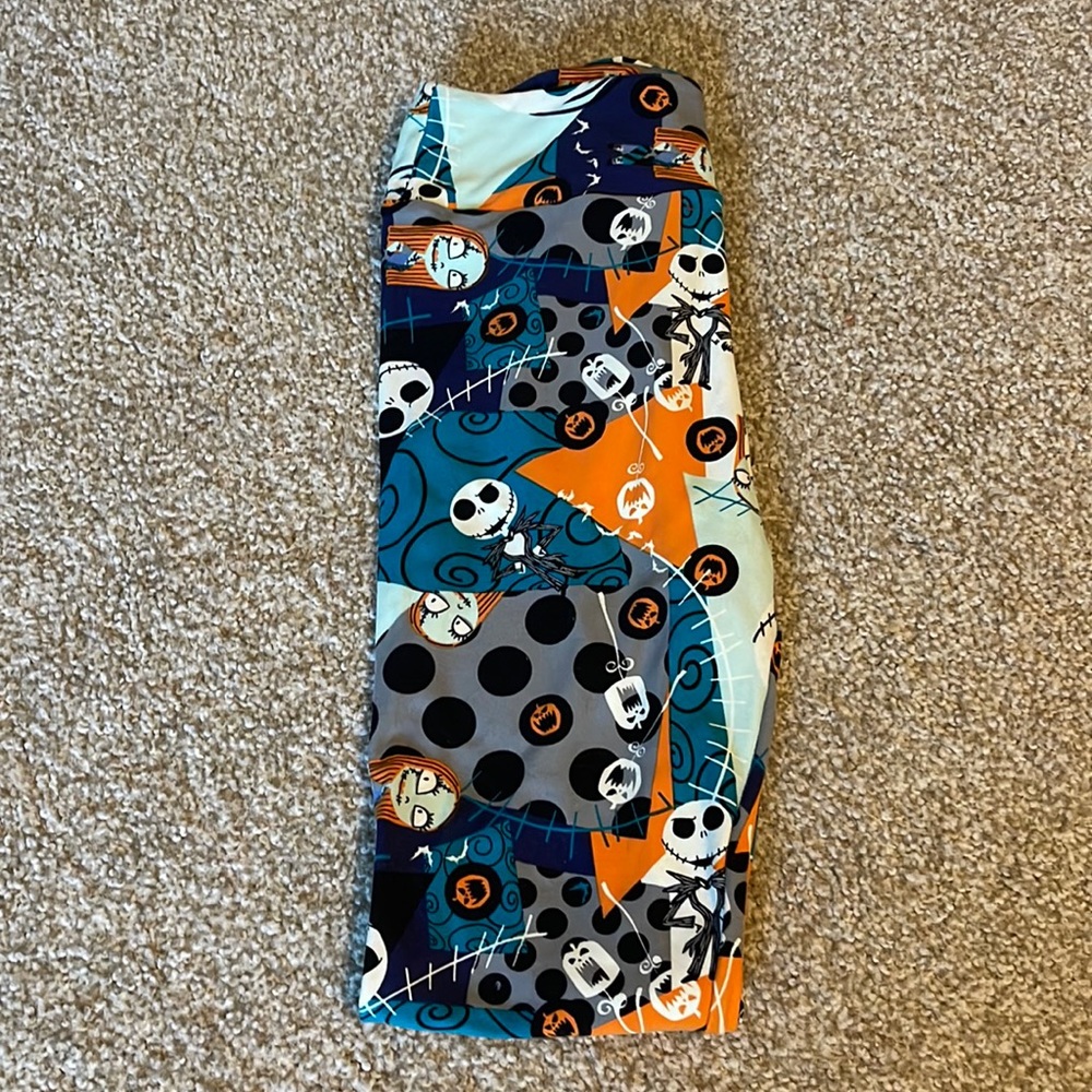 Lularoe nightmare before Christmas one size leggings
